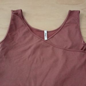 New Skinny Tees cross over shaping top. Dark tan color.